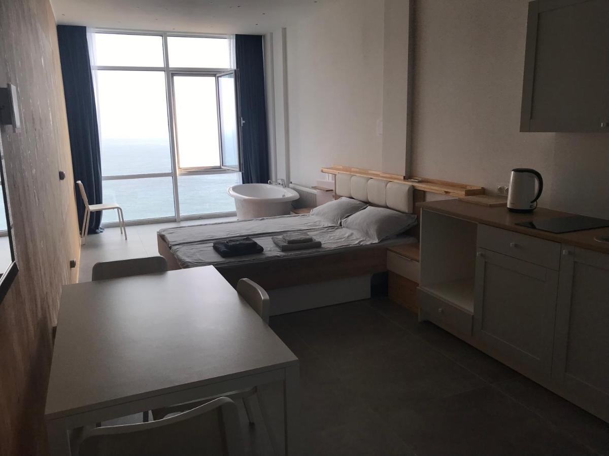 Апартаменты Первая Линия Odessa Extérieur photo
